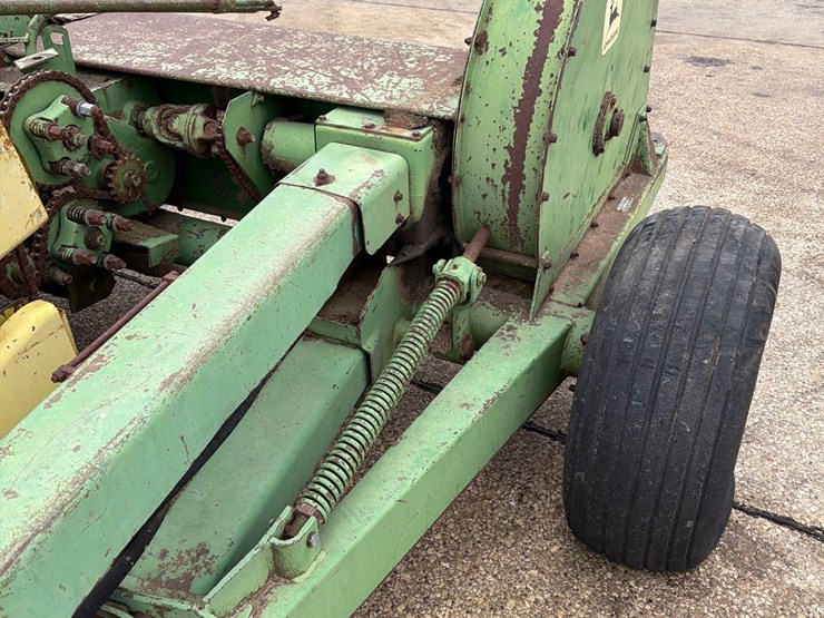 john-deere-3800-image-10