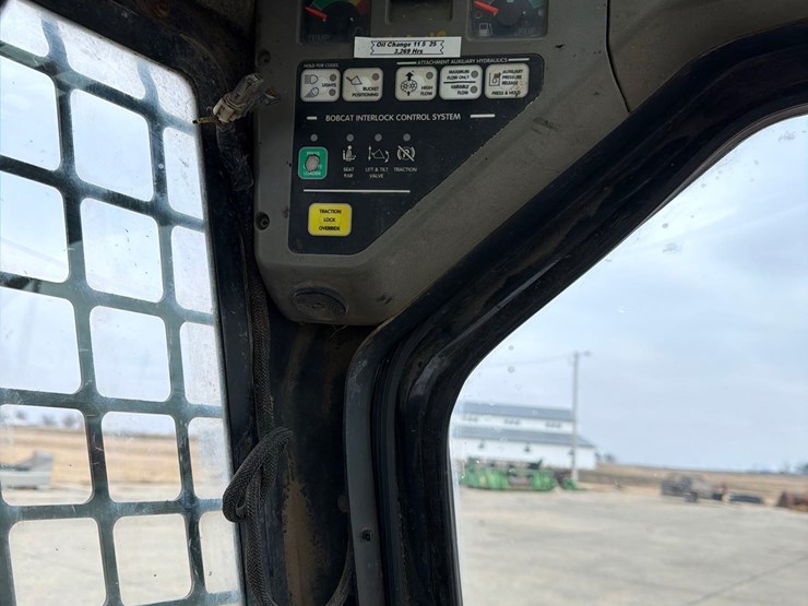 bobcat-s300-image-37