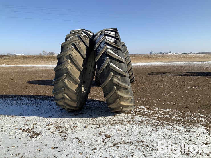 michelin-520/85-r42-tires-image-4