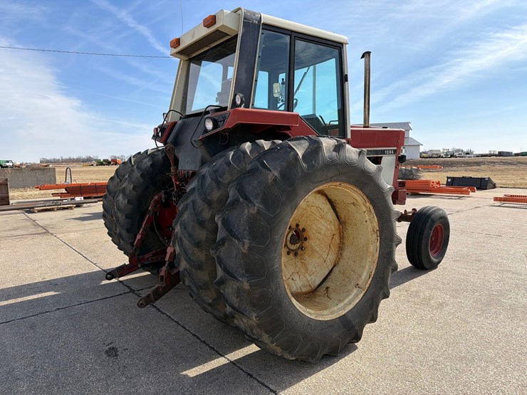 international-1086-image-4