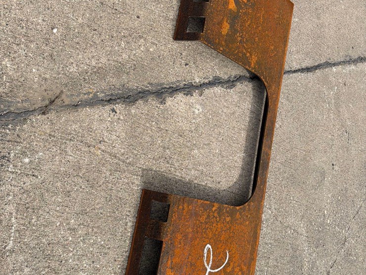 skidloader-open-back-plate-image-5