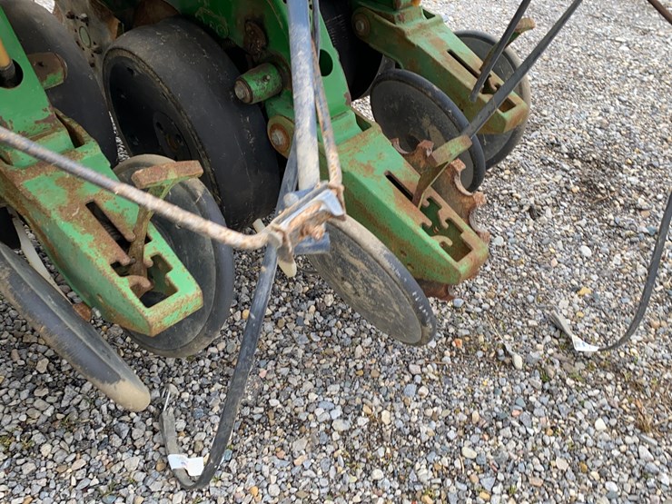 john-deere-7240-image-43