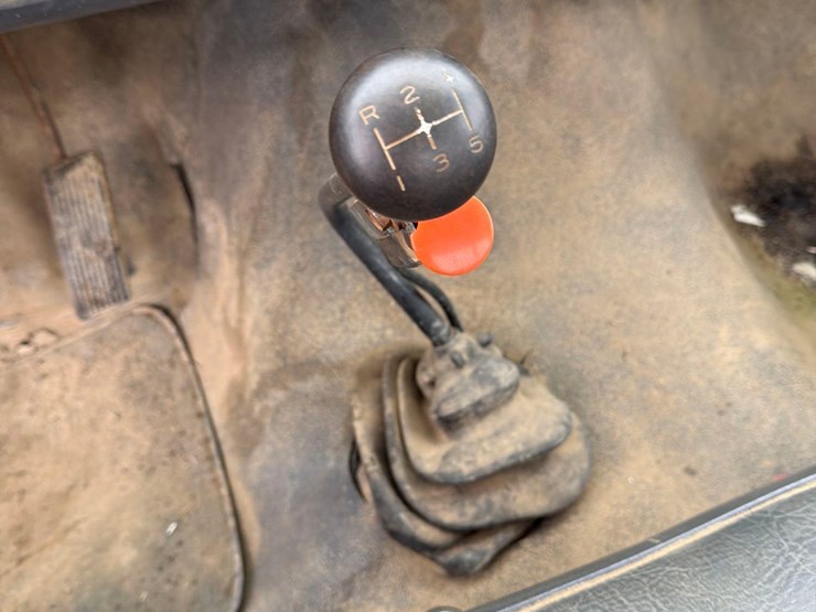 1990-ford-f700-image-44