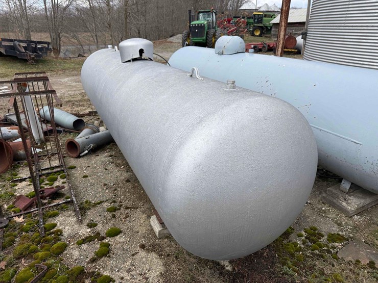 propane-tank-1000-gal-image-2