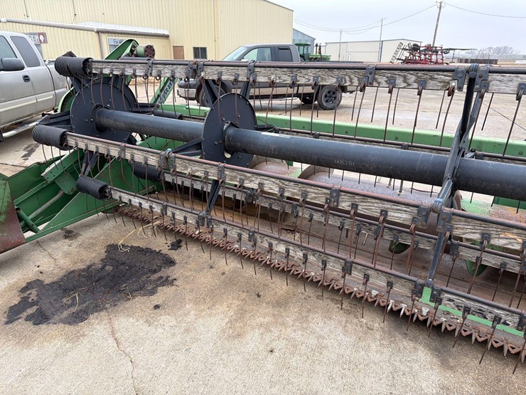 john-deere-215-image-8