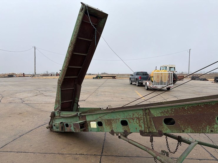 john-deere-350-image-12