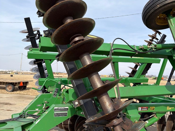 john-deere-637-image-13