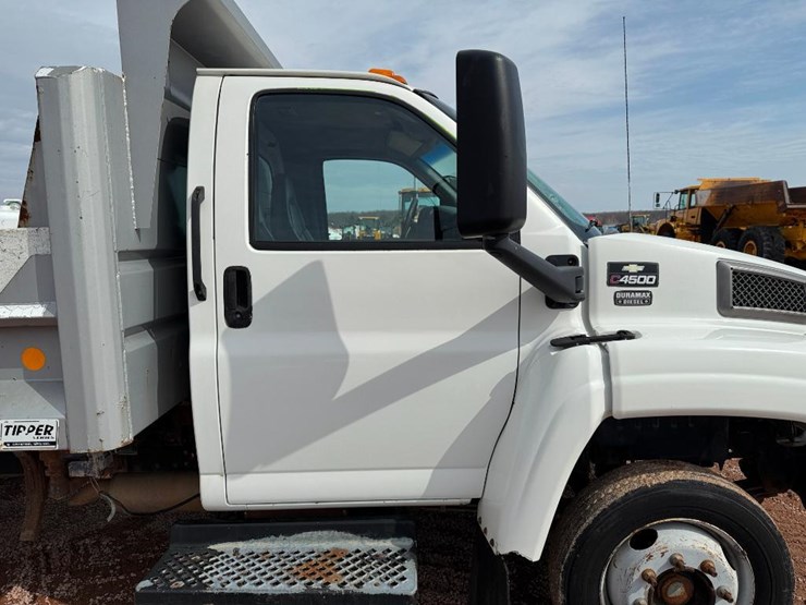 #205-•-lot-205-image-13