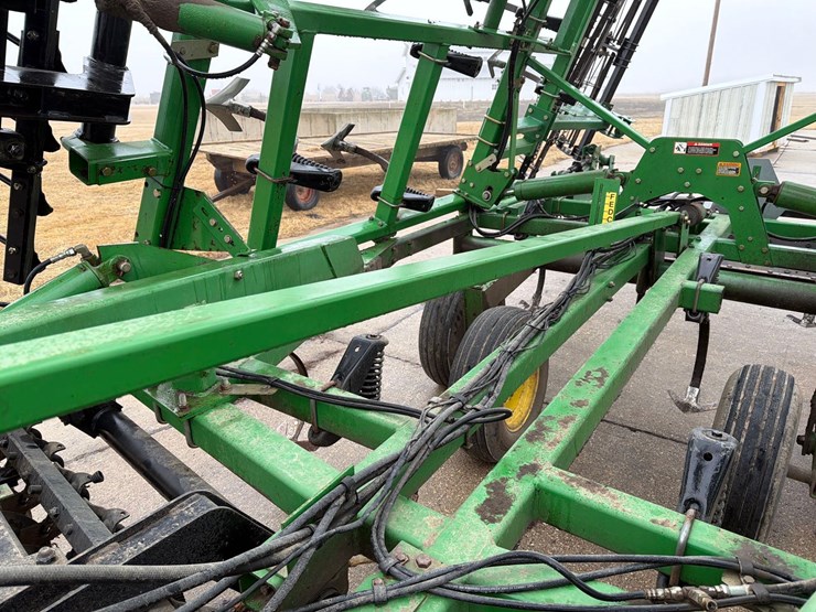 john-deere-726-image-31