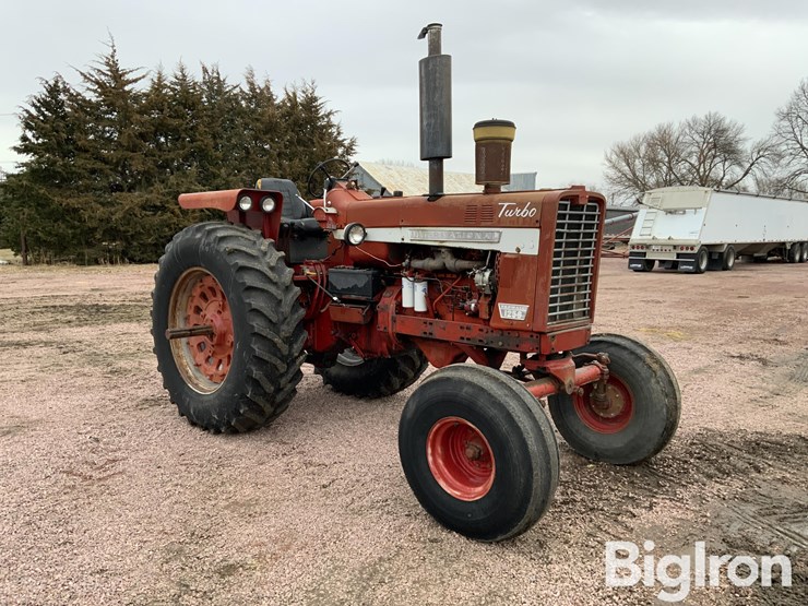 1968-international-1256-image-3