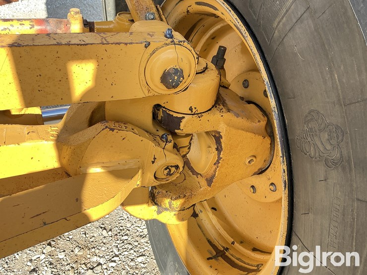 1998-caterpillar-160h-image-12