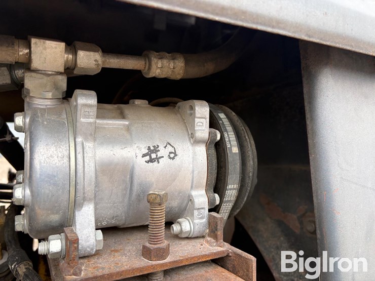 white-4-210-image-15