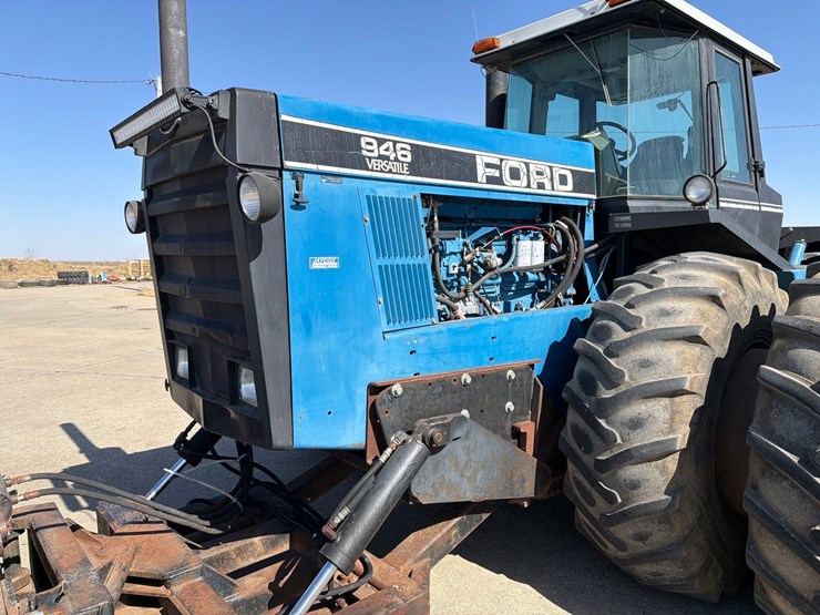 1990-versatile-946-image-16