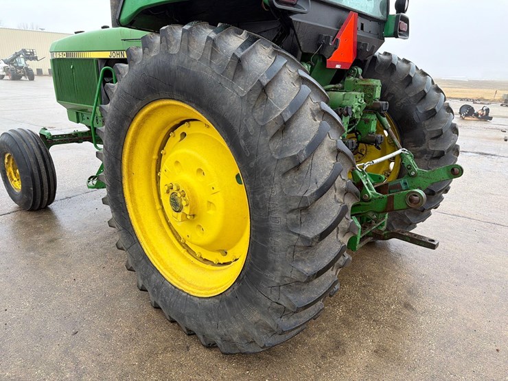 john-deere-4650-image-6