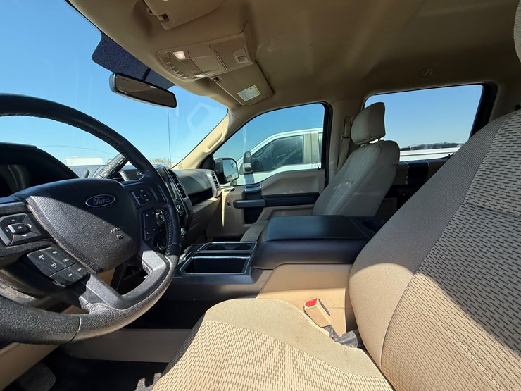 2016-ford-f150-image-38