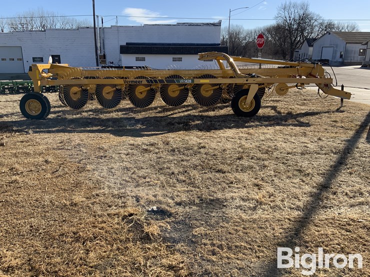 2022-vermeer-vr1428-image-4