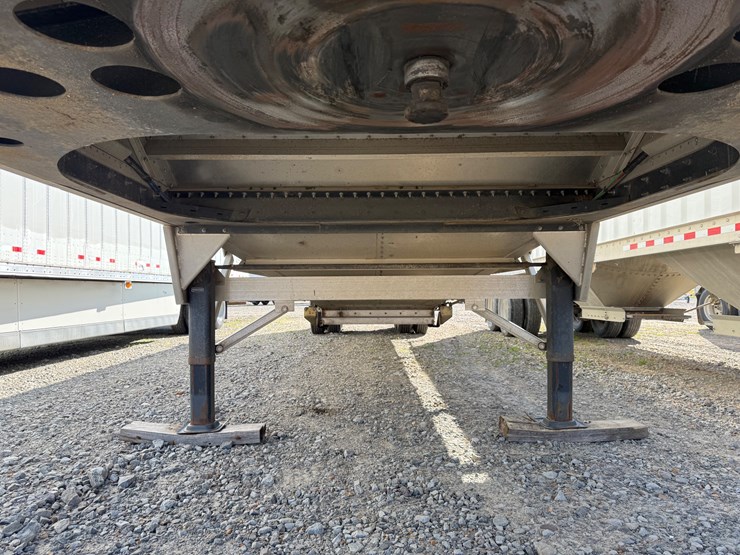 2022-wilson-hopper-bottom-image-40