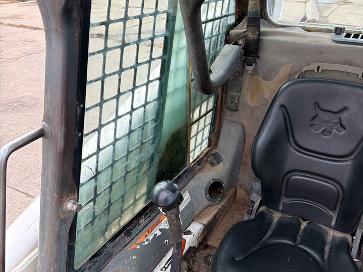 bobcat-s300-image-34