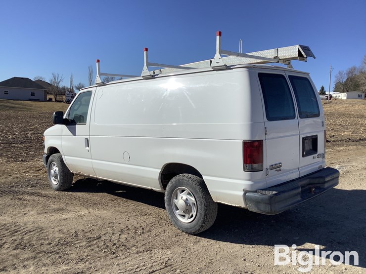 2013-ford-e250-image-7