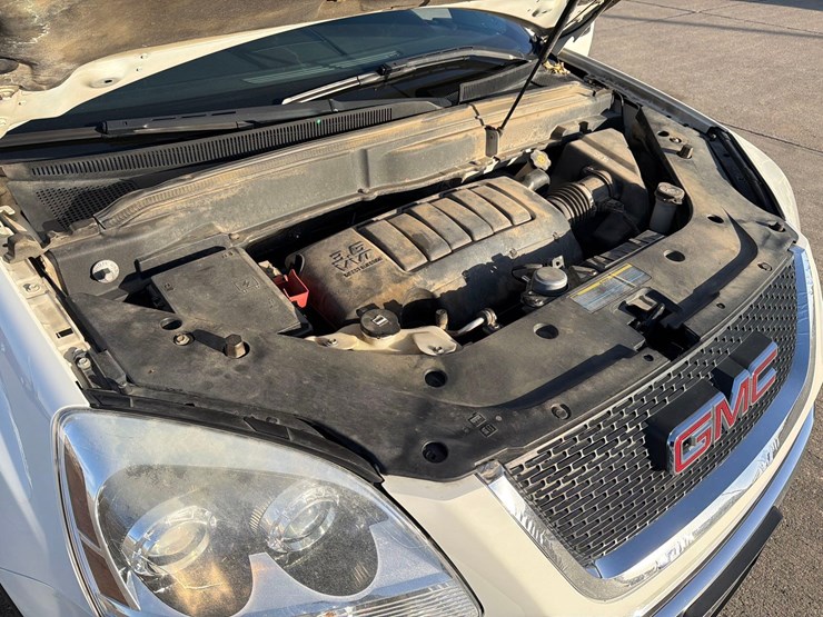 2010-gmc-acadia-slt-image-53