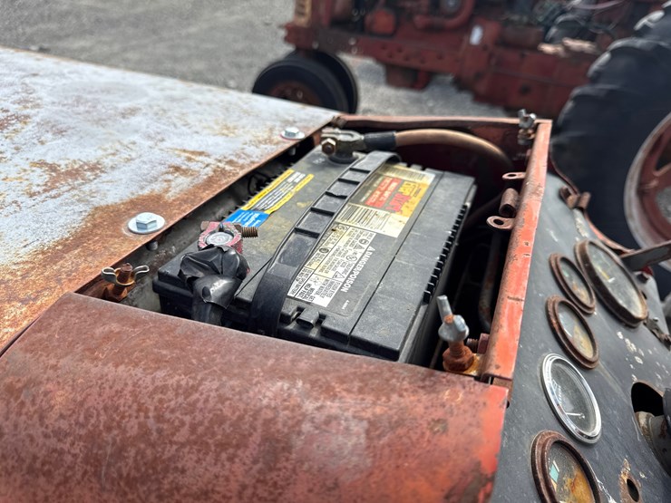 massey-ferguson-245-image-36