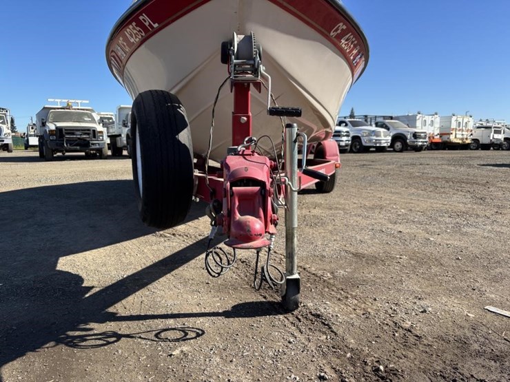 2000-unknown-trailer-image-52