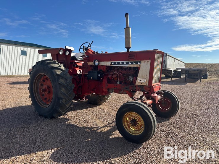 1966-international-706-image-3