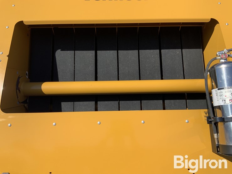 2022-vermeer-605n-image-17