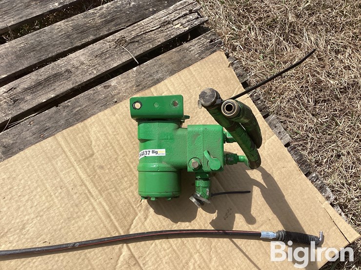 john-deere-8110-image-12