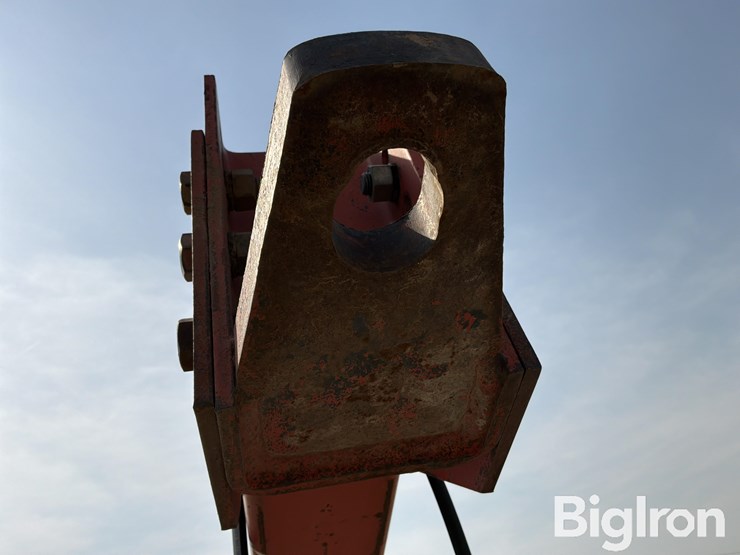 hesston-2410-image-10