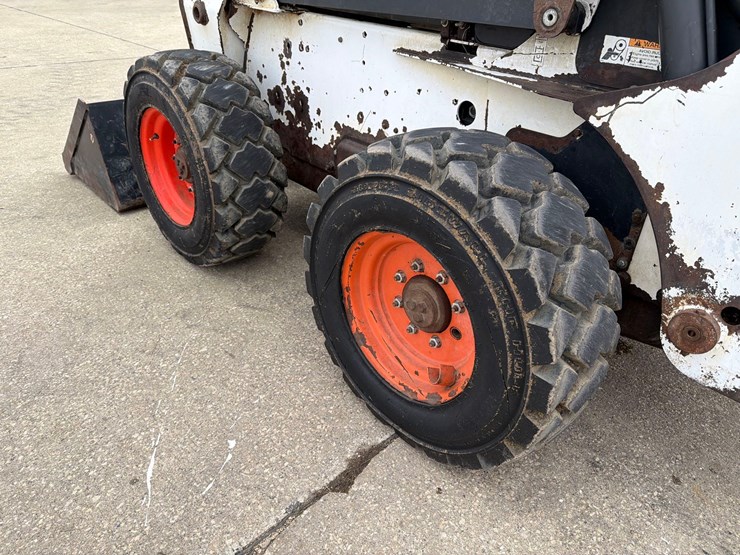 bobcat-s300-image-6
