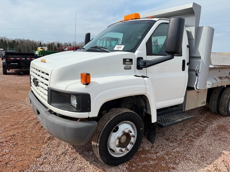 #205-•-lot-205-image-16