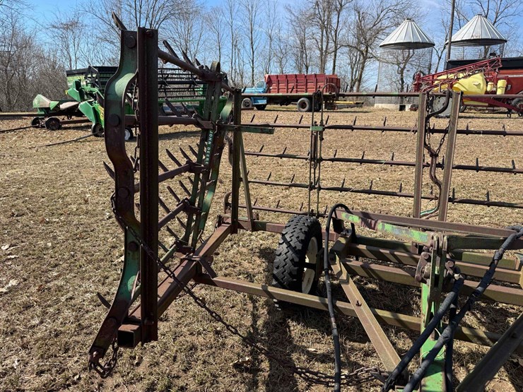 john-deere-18-image-6