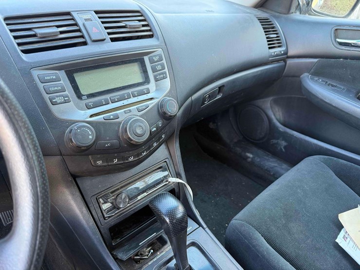 2007-honda-accord-image-17