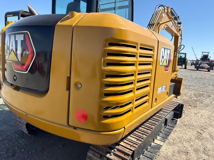 2017-caterpillar-305.5e2-image-7