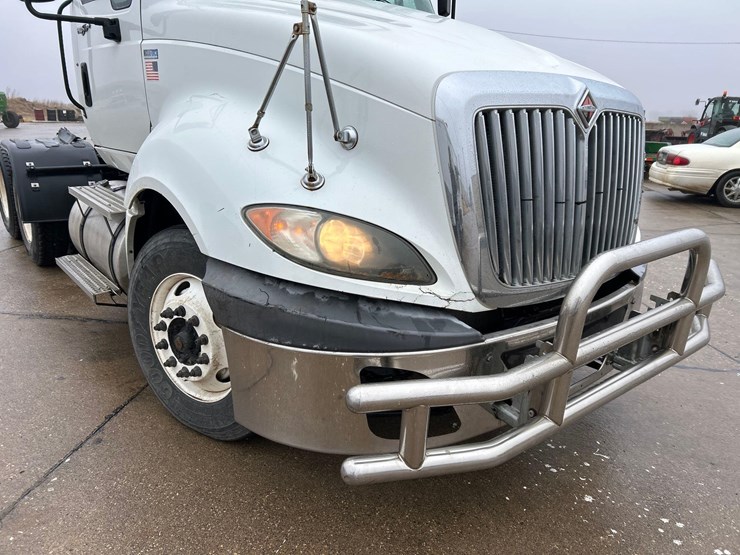 2011-international-prostar-image-26