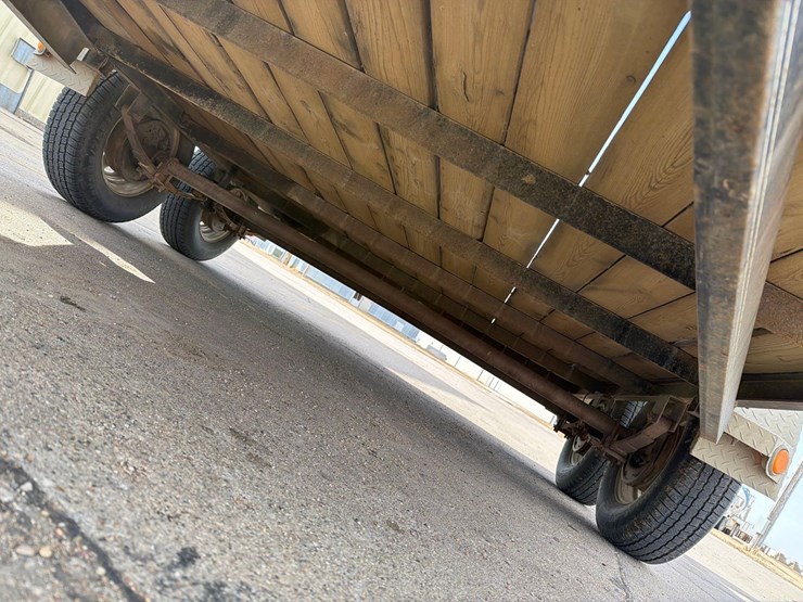 2011-pj-flatbed-image-20