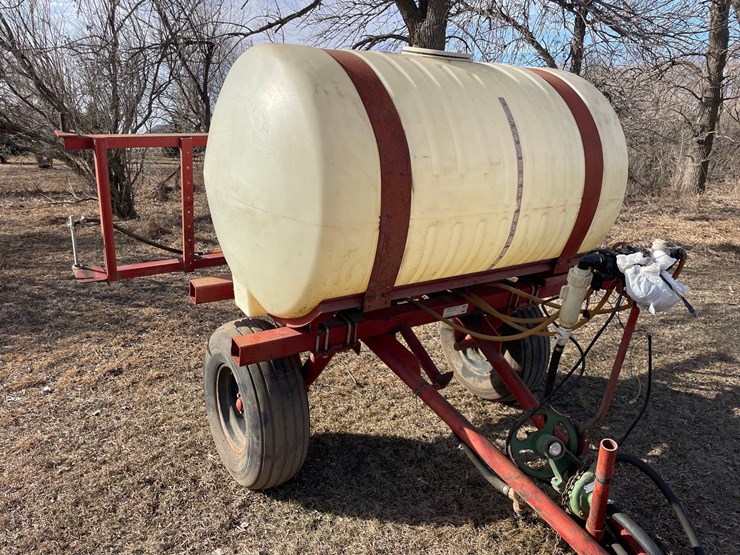 400-gallon-pull-type-sprayer-image-9