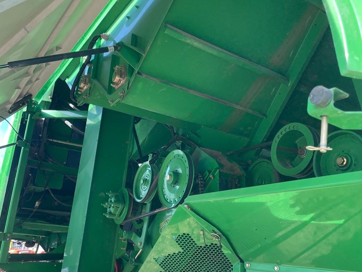 2007-john-deere-9560-sts-image-45