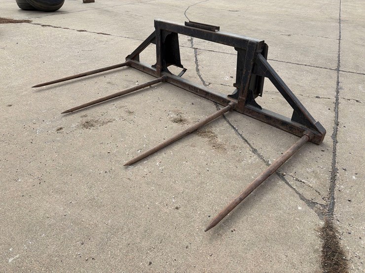 skidloader-4-prong-bale-spear-image-4