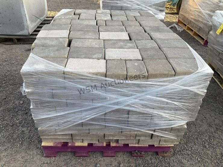 pallet-of-stone-pavers-image-4