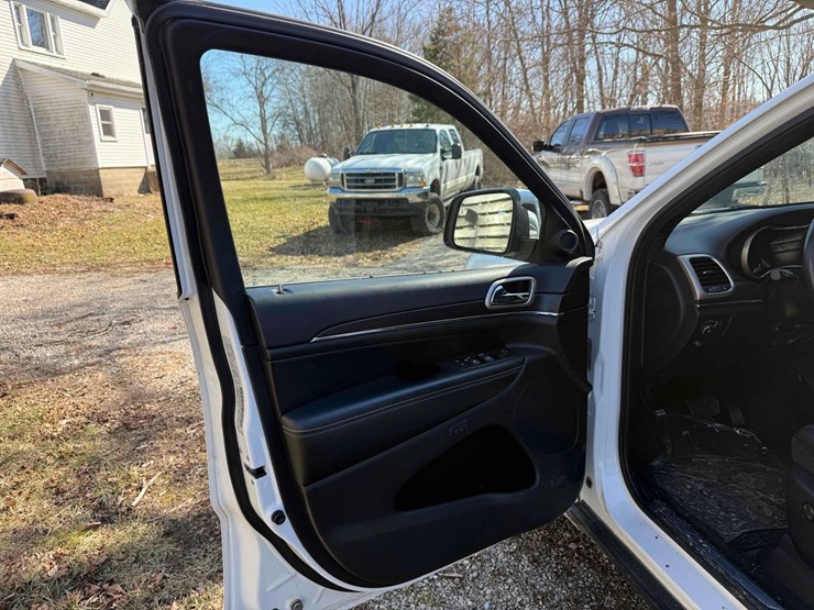 2015-jeep-grand-cherokee-image-20