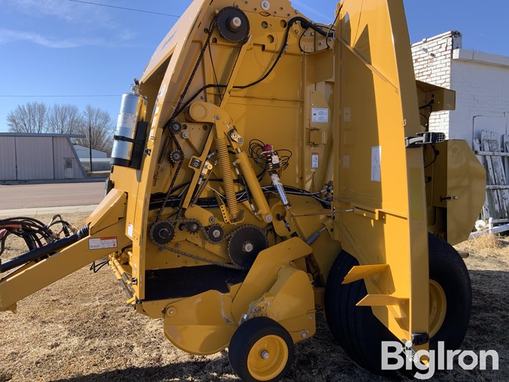 2022-vermeer-605n-image-18