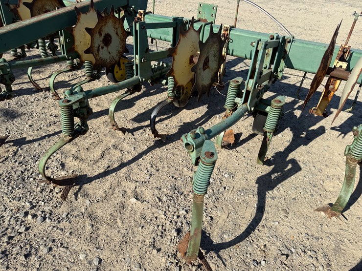 john-deere-31-image-11