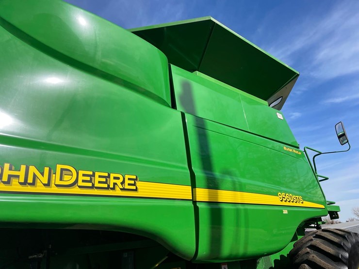 2007-john-deere-9560-sts-image-24