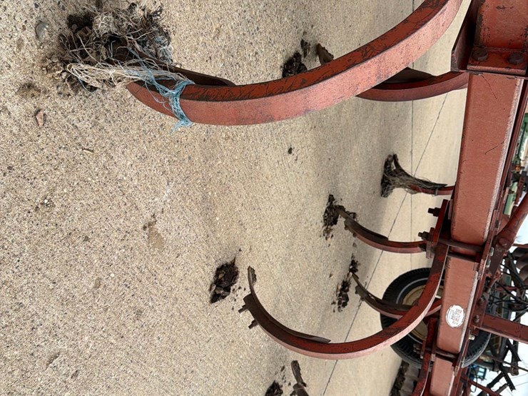 bush-hog-10-shank-chisel-plow-image-8