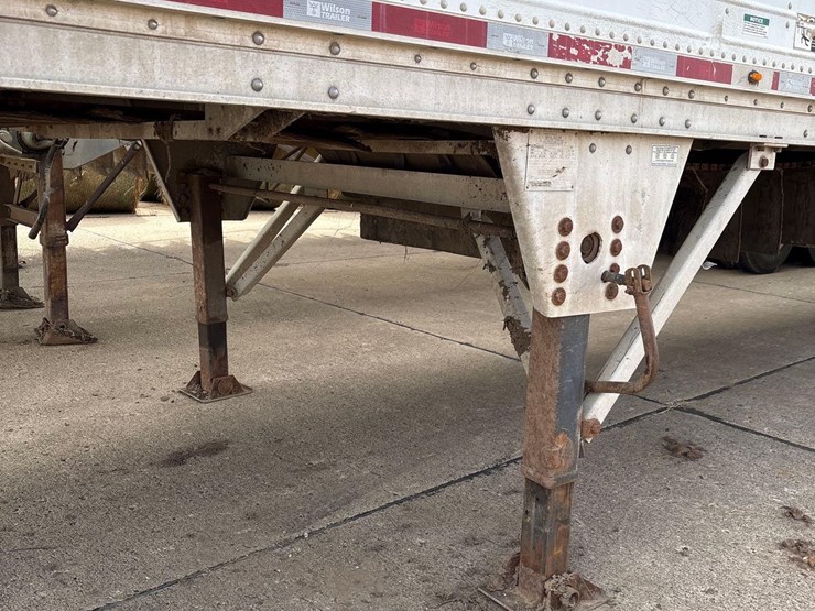 2014-wilson-grain-trailer-image-11