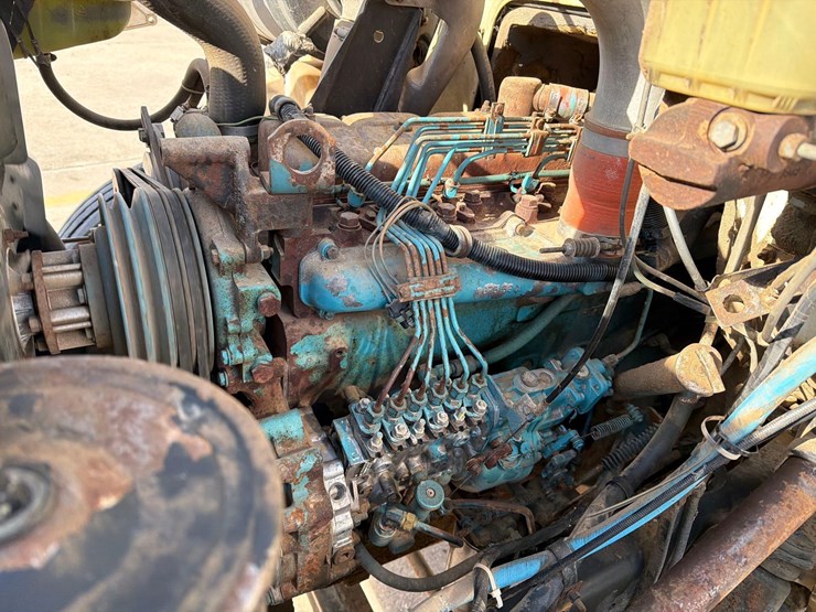 1990-international-4900-image-61