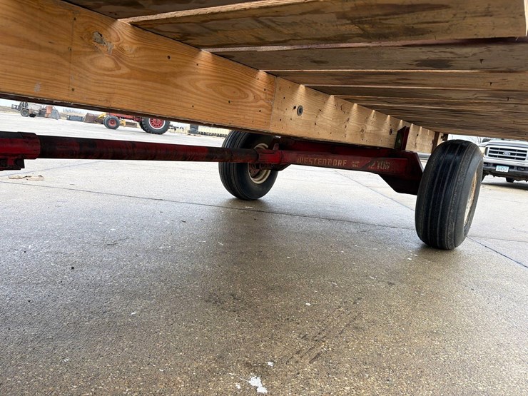 9-1/2ft-x-20-1/2ft-wood-flatbed-image-9