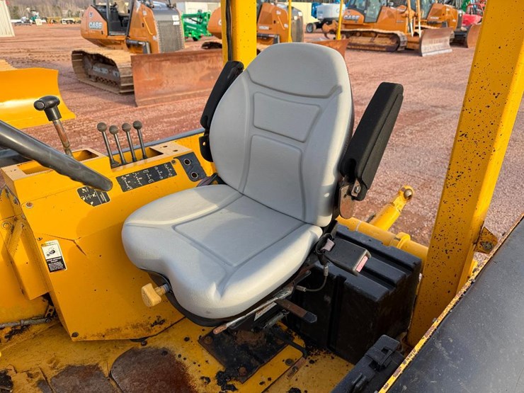 deere-210le-image-33